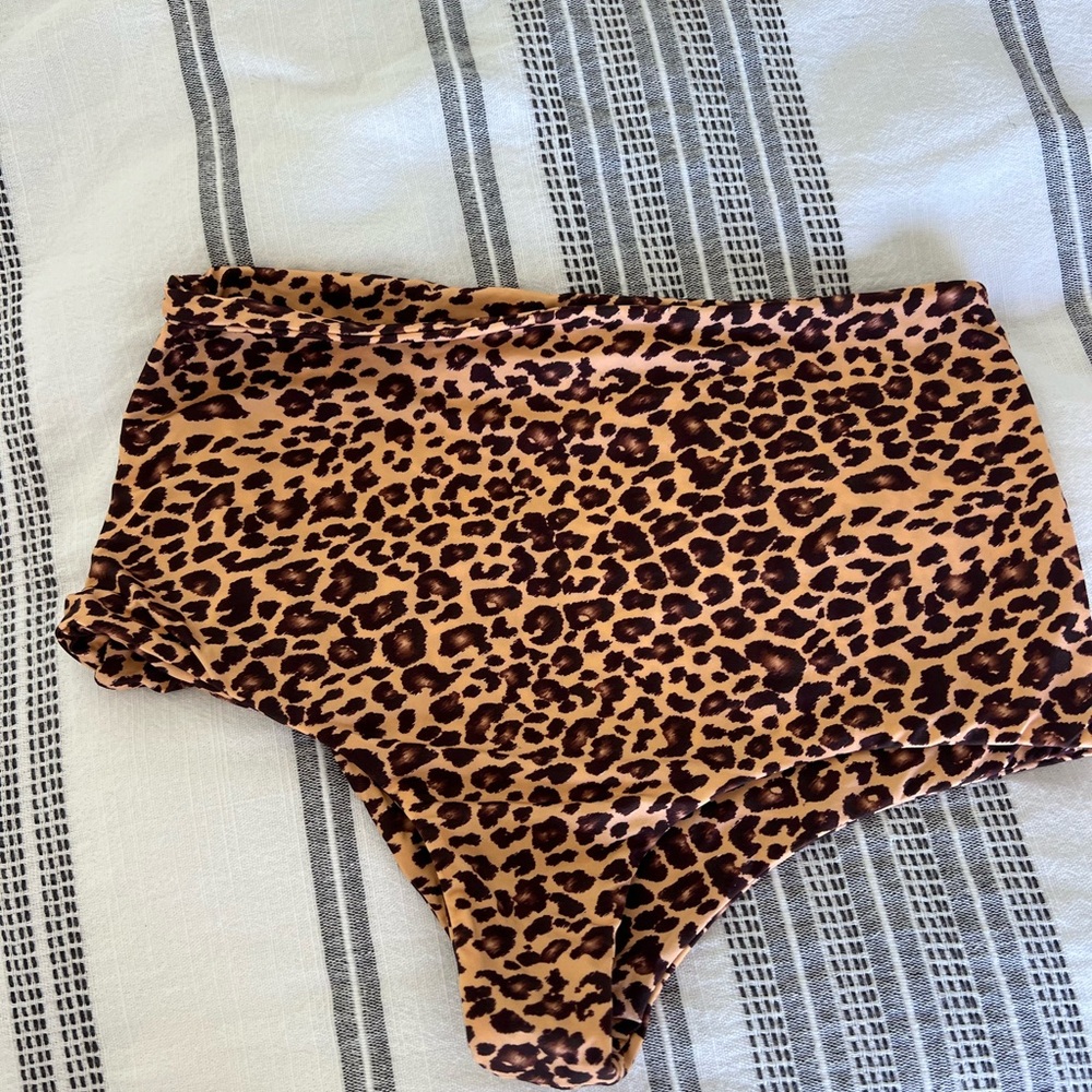 Mai bikini bottoms S